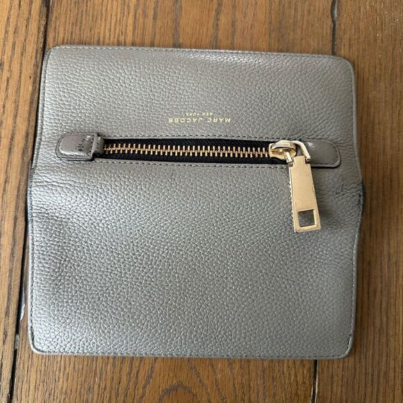 Marc Jacobs Gotham Leather Wallet - Picture 5 of 15